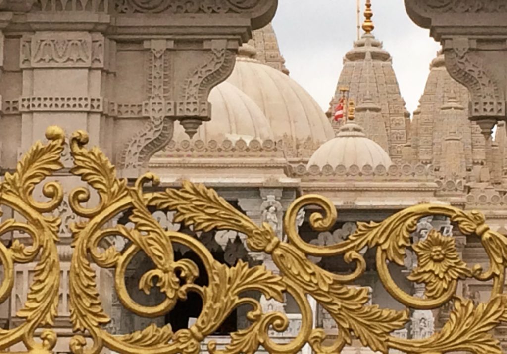 PDT-2019-Londres-Neadsen Temple-Toit et dorures-Les Papotis de Thalie